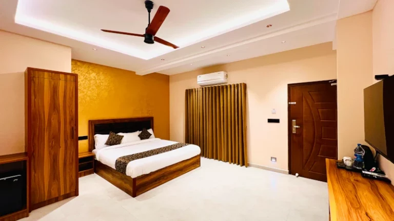 Royal Executive Room